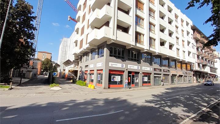 QUADRILOCALE AMPIO                                        ZONA CENTRALE