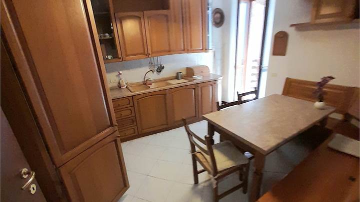 AMPIO  BILOCALE+STUDIO+BALCONI+TAVERNA+BOX